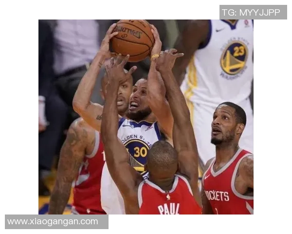 广州篮球队包夹战术分析与其在比赛中的得失表现探讨